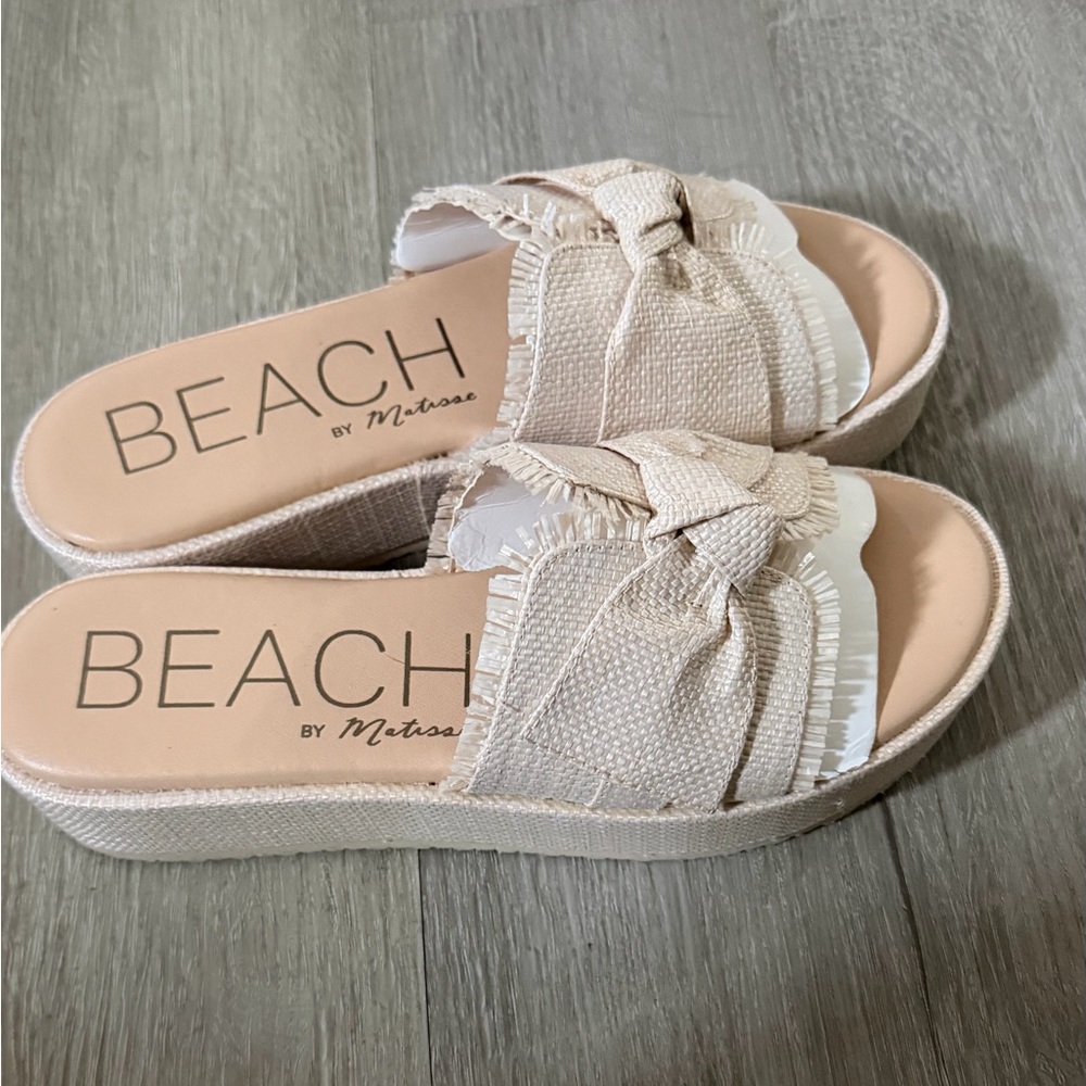 NEW MATISSE women's sunda sandals in beige Size 10